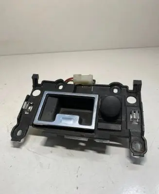 BMW 5 E60 E61 Ashtray (front) 314250100 7034087