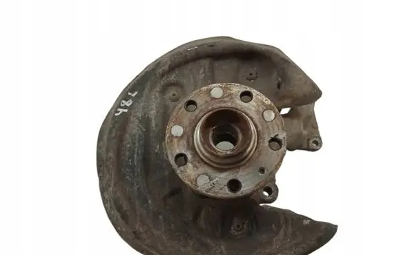 Skoda Octavia Mk2 (1Z) Front wheel hub spindle knuckle