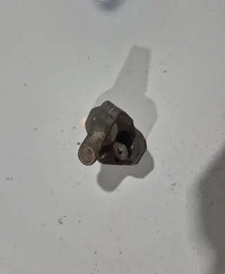 Renault Scenic I Front door lock loop/hook striker 