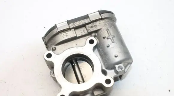 Mercedes-Benz CLA C118 X118 Throttle valve A2821410200