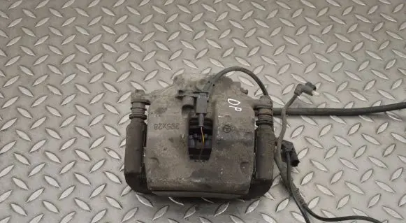 Mercedes-Benz C W204 Front brake caliper