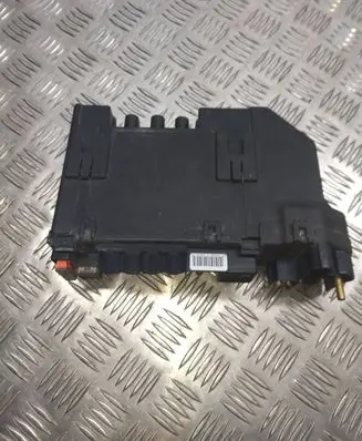 Mercedes-Benz S W221 Fuse box set 2215400850 PA6GF15