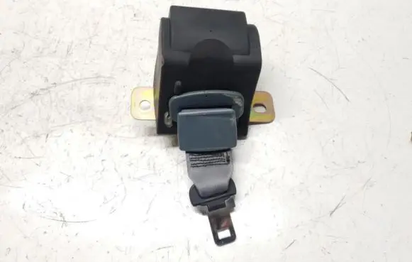 Renault Scenic I Middle seatbelt (rear) 417918