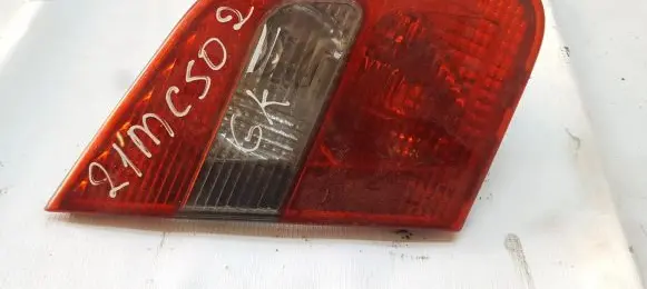 Mitsubishi Carisma Tailgate rear/tail lights
