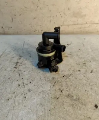Audi A6 C7 Electric auxiliary coolant/water pump 03L121093F