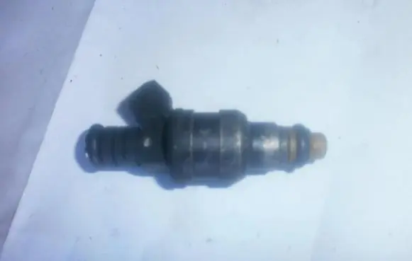 Audi A6 S6 C5 4B Fuel injector 0280150921