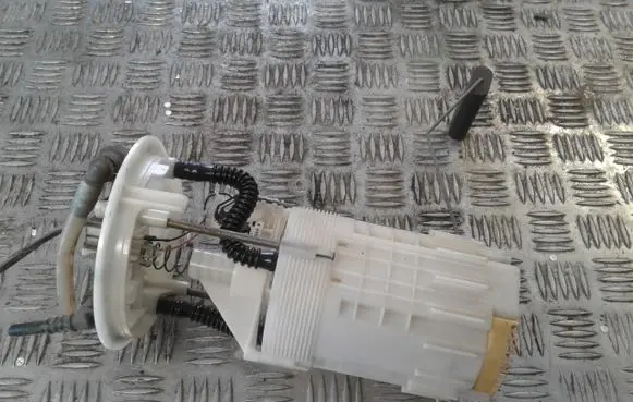 Renault Master II Fuel level sensor 8200704611