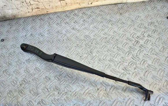 Mercedes-Benz CLS C218 X218 Front wiper blade arm A2188200044