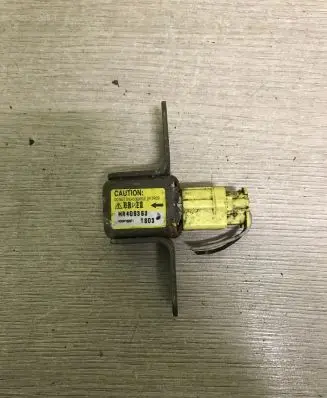 Mitsubishi Pajero Airbag deployment crash/impact sensor MR409363