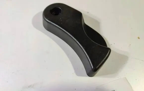 BMW 3 E92 E93 Engine bonnet (hood) release handle 7058117