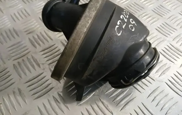 Intake resonator