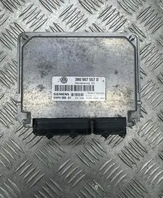 Volkswagen PASSAT B5.5 Engine control unit/module 3B0907557D 5WP436001