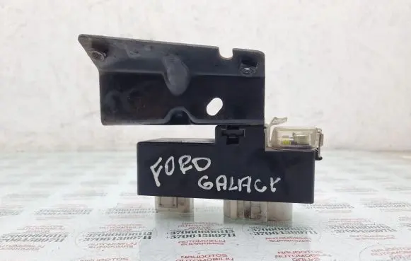 Ford Galaxy Coolant fan relay 357919506