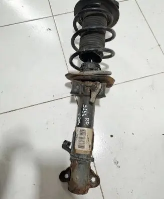 Mercedes-Benz C W204 Front shock absorber with coil spring A2043201066