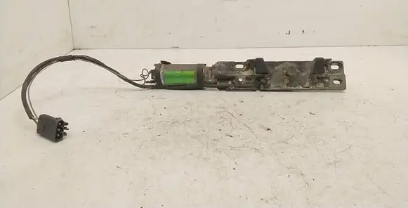 BMW 7 E38 Tailgate/trunk/boot lift motor 8352202