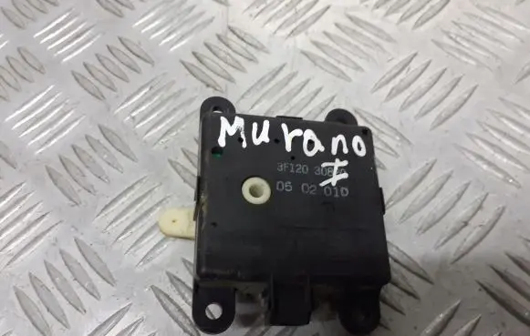 Nissan Murano Z50 Central body control module 3F12030820