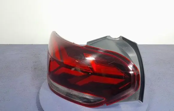 Dacia Sandero Rear/tail lights 265557573R