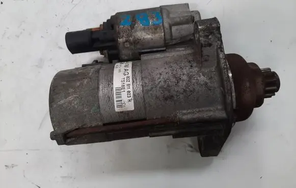 Volkswagen Golf V Starter motor 02Z911023H
