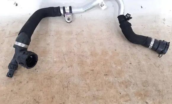 BMW X6 G06 Engine coolant pipe/hose 8596428 11538596428
