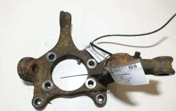 Front wheel hub
