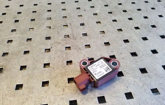Land Rover Discovery 3 - LR3 Airbag deployment crash/impact sensor YDB000141