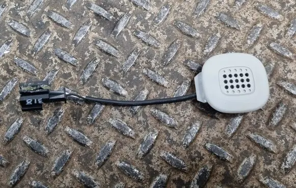 Chrysler Pacifica Microphone (bluetooth/phone) 6UA07PD2AA