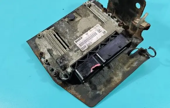 Opel Zafira B Engine control unit/module ECU 0281012549 IMPRK1565806