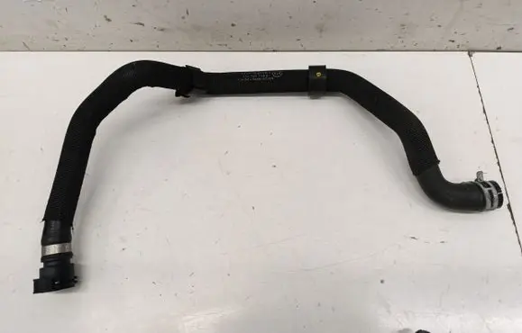 Volkswagen Multivan T7 Engine coolant pipe/hose