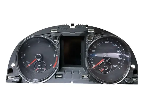 Volkswagen PASSAT B6 Speedometer (instrument cluster) 3C0920972J