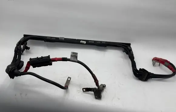 Land Rover Discovery 4 - LR4 Positive cable (battery) EH2210B680CD 301153200 M0D00