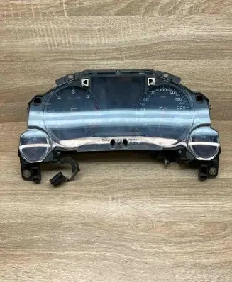 Audi A8 S8 D3 4E Speedometer (instrument cluster) 4E0920900F 4E0910900
