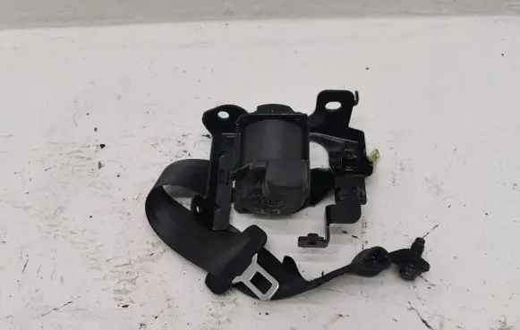 KIA Pro Cee'd II Rear seatbelt