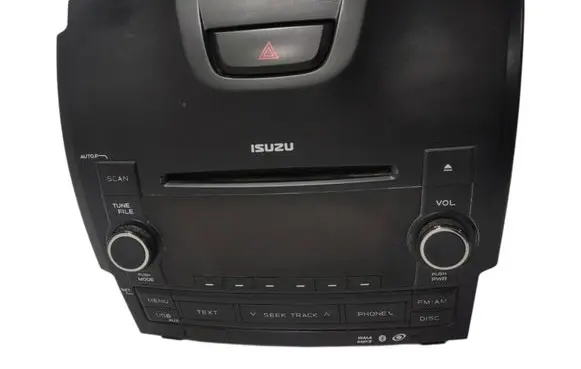 Radio/CD/DVD/GPS head unit