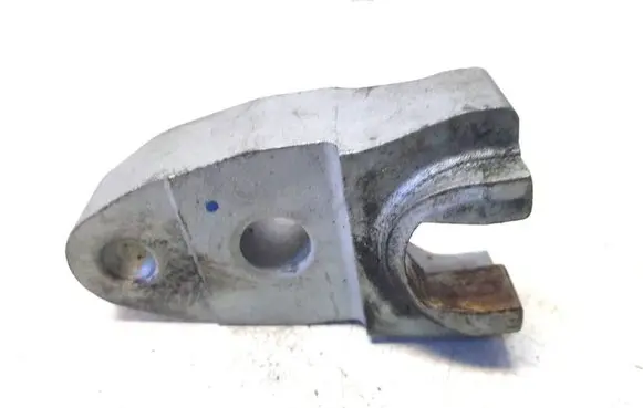 Audi A8 S8 D4 4H Fuel Injector clamp holder 059216J