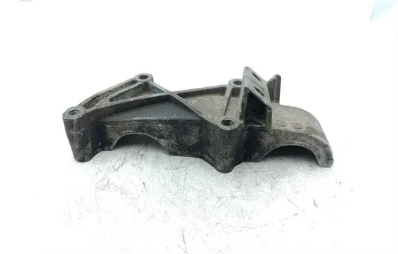 Renault Master II Engine mounting bracket 8200549480