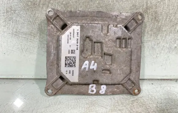 Audi A4 S4 B8 8K Xenon control unit/module 1307329218 10eeg080080