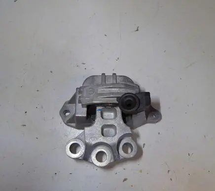 Fiat Tipo Engine mounting bracket 00520503920