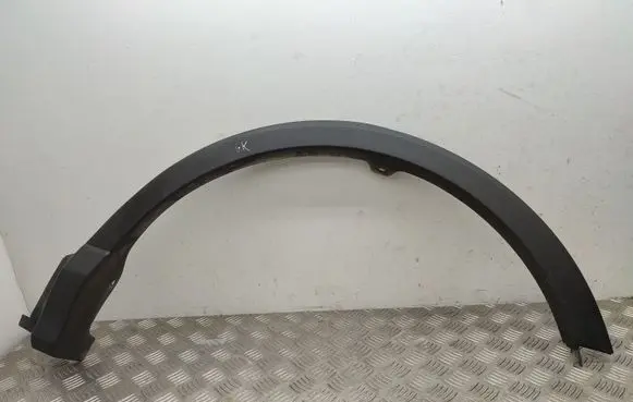 Toyota RAV 4 (XA40) Rear fender molding trim 