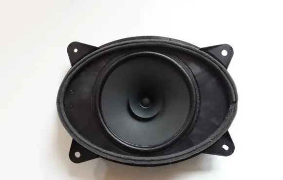 Subaru Forester SK Front door speaker 9M219F