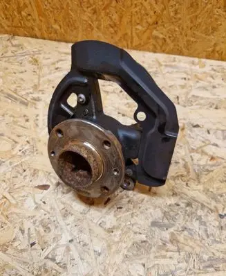 Renault Twingo III Front wheel hub
