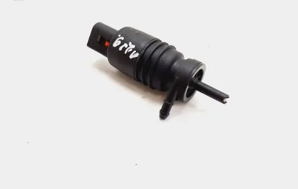 Mercedes-Benz CLS C219 Windscreen/windshield washer pump