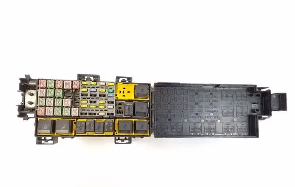 Jeep Grand Cherokee (WK) Fuse module 56048669AF