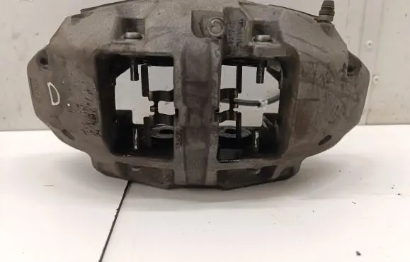 Mercedes-Benz E W214 Front brake caliper