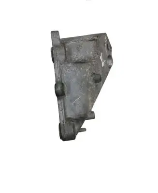 Dodge Durango Engine mounting bracket 68275987AA