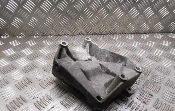 Opel Signum Generator/alternator bracket 