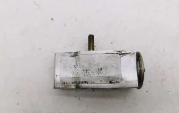 Mercedes-Benz ML W164 Air conditioning (A/C) expansion valve 