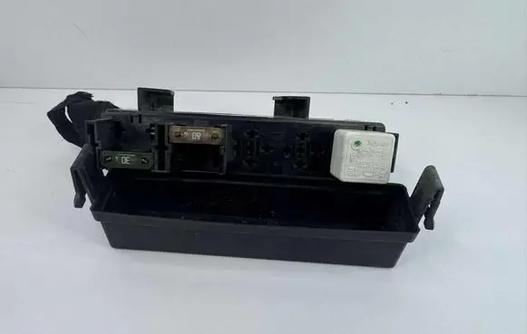 Opel Signum Fuse box set ZF231 GF10GB20