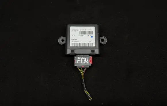 Ford Focus Comfort/convenience module 3M5T9S338AD