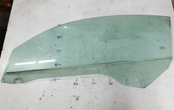 Audi R8 42 Front door window glass four-door 2008R