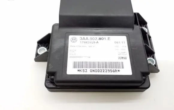 Volkswagen PASSAT B7 Hand brake control module 3AA907801E